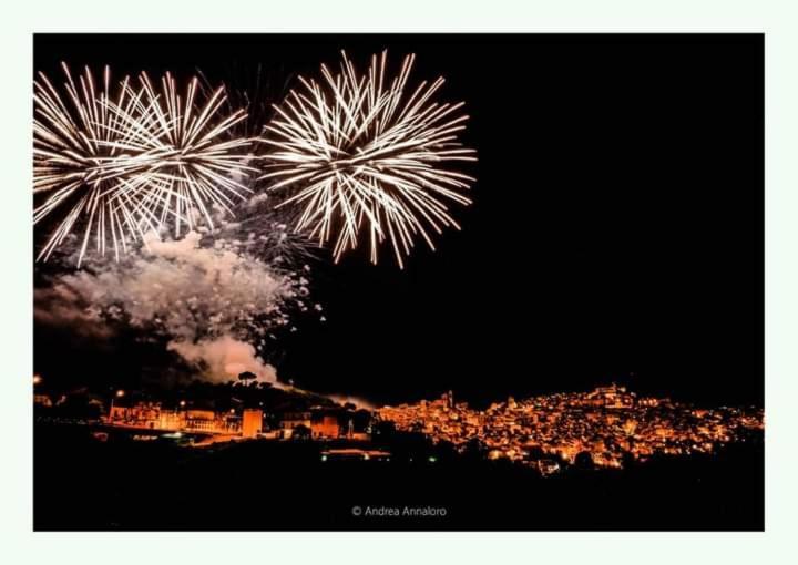 فيلا كالتاجيرونيفي Alla Romana المظهر الخارجي الصورة
